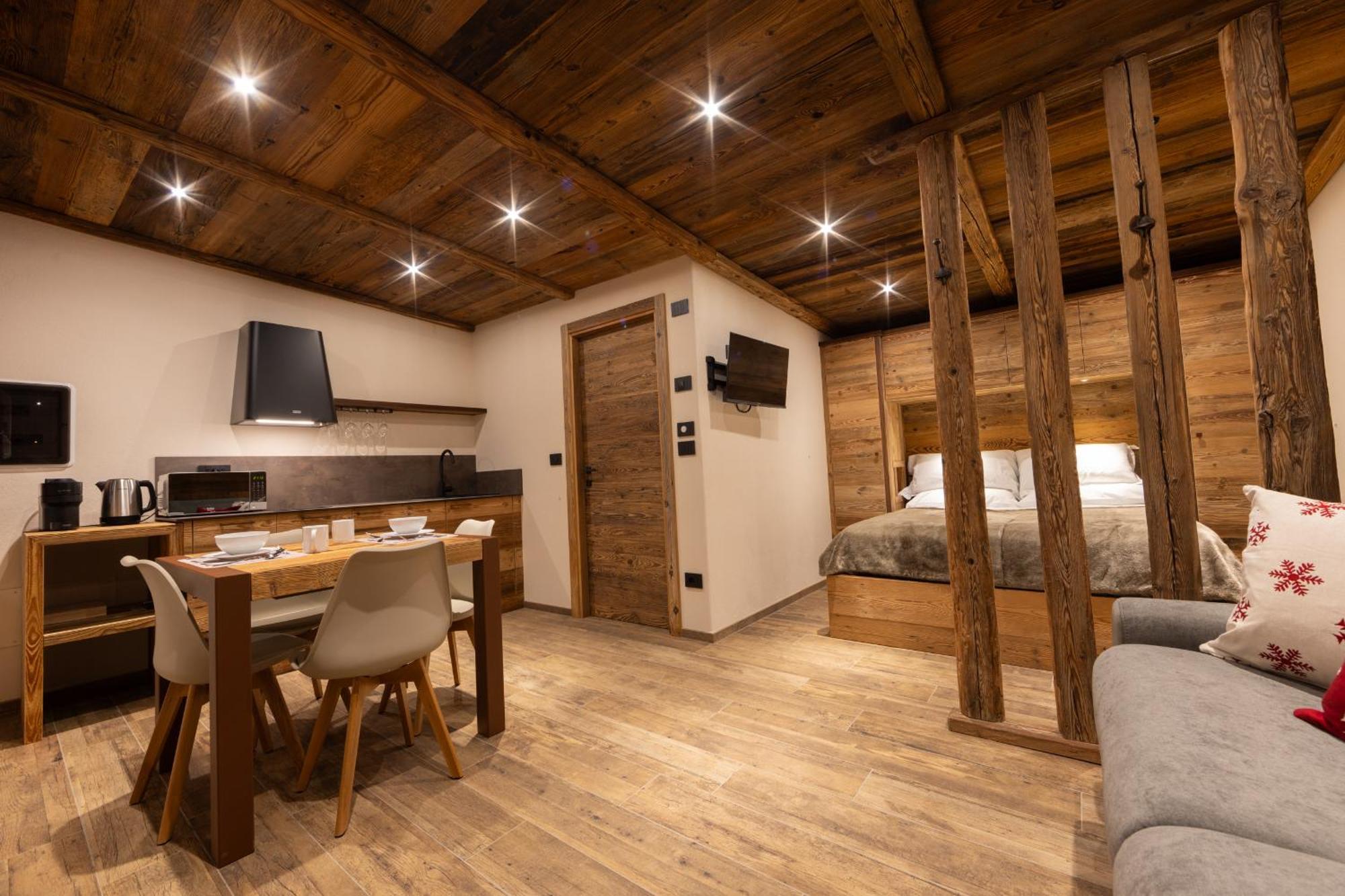 Les Reves Des Montagnards, Appartements De Charme Torgnon Exteriér fotografie